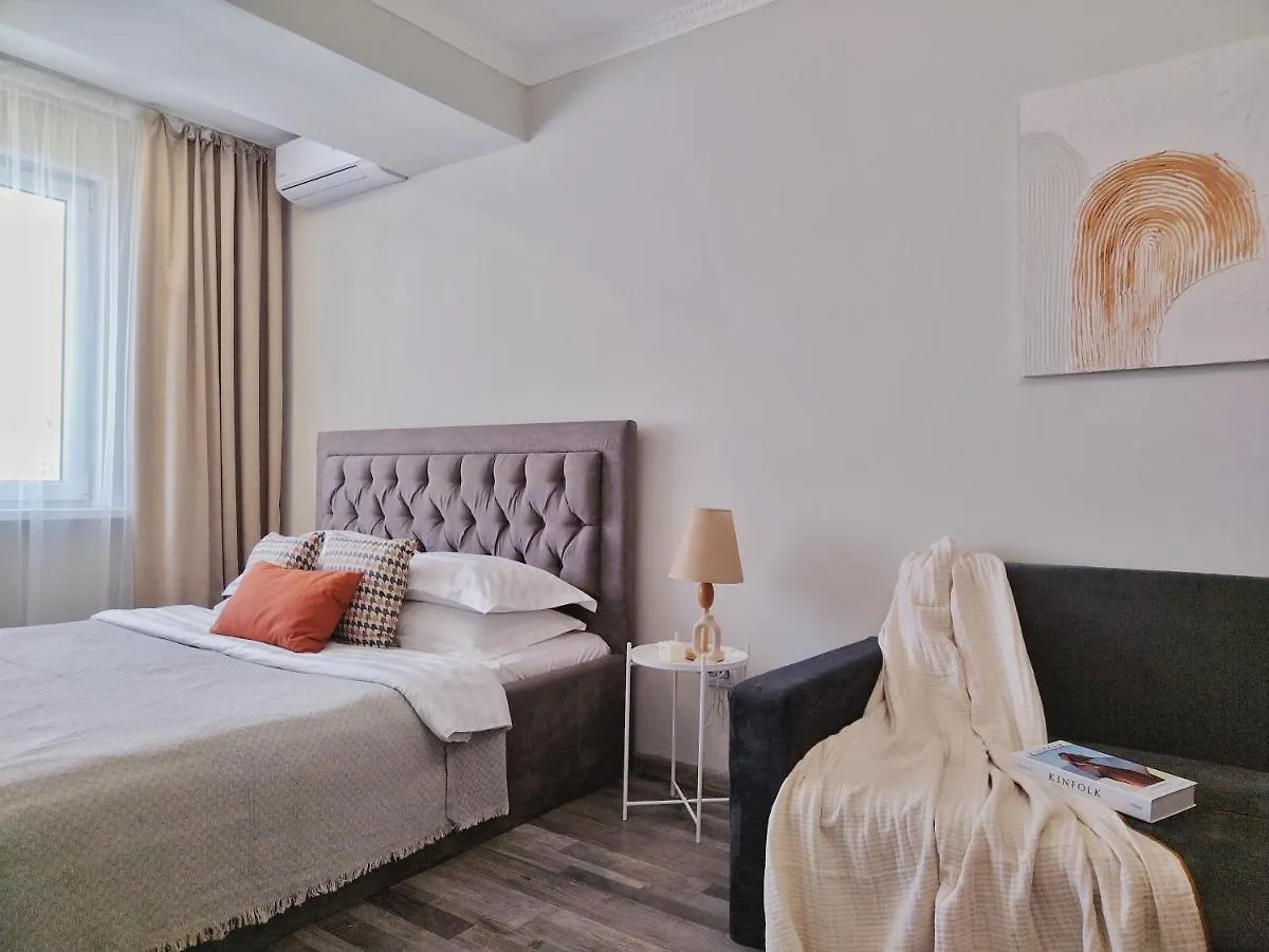 Apartment Студия Колос В Центре С Шикарным Видом Из Окна Almaty